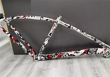 自転車塗装工程：水転写プリント